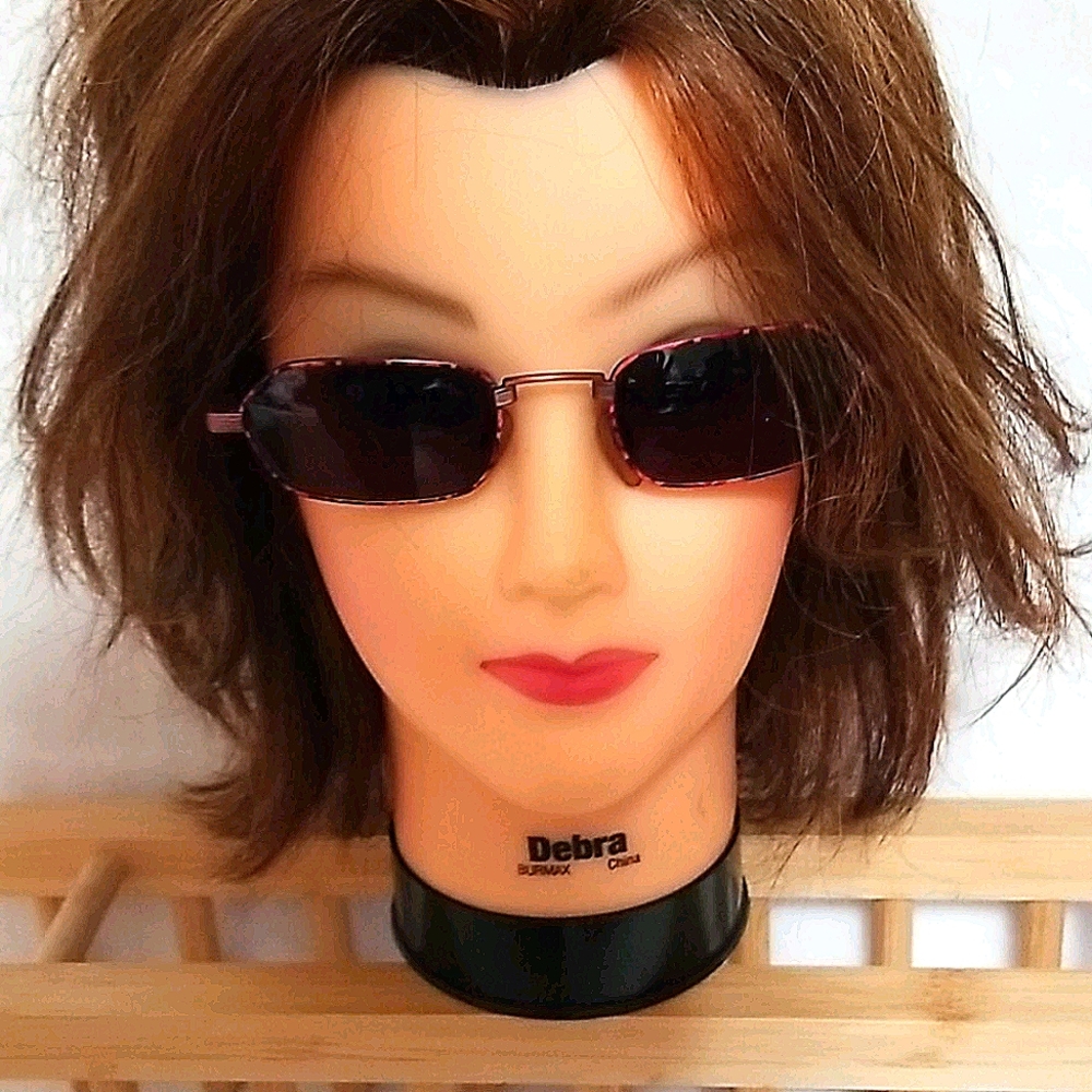 NWOT Woman's Fashion Sunglasses